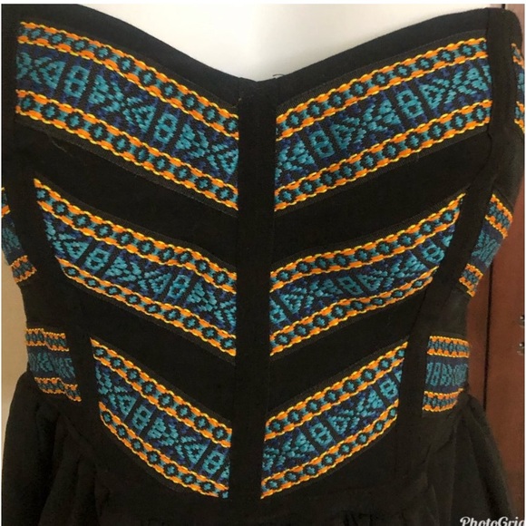 Bebe - Strapless Peplum Top With Blue/Yellow/Orange Embroidered-like Design - Picture 2 of 6